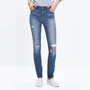 Size 27 Torn Knee Skinny Madewell Jeans
